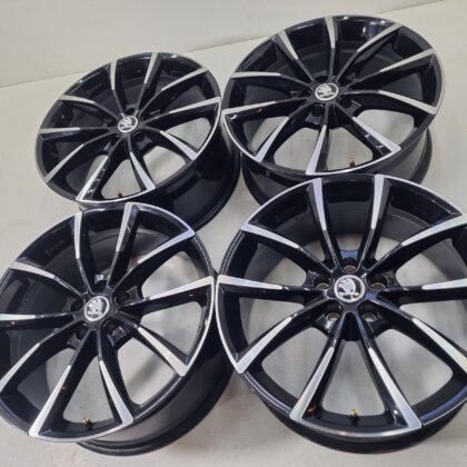 Skoda Superb, R19