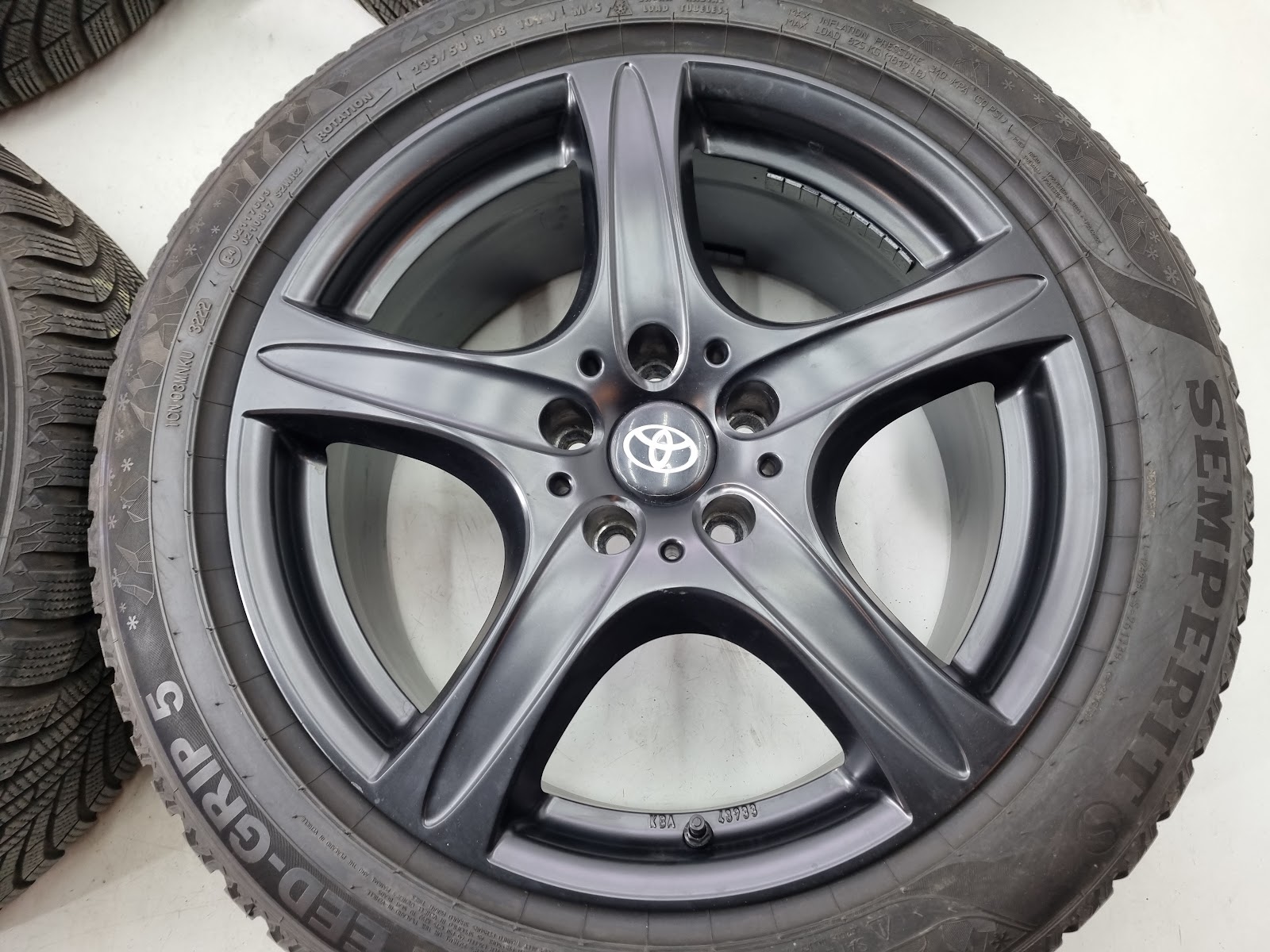 Toyota 8.5j, ET38 - Image 3