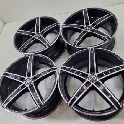 Lexus 8.5j, ET45
