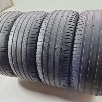 Michelin 255/45 R19