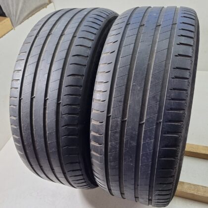 Michelin 255/55 R18