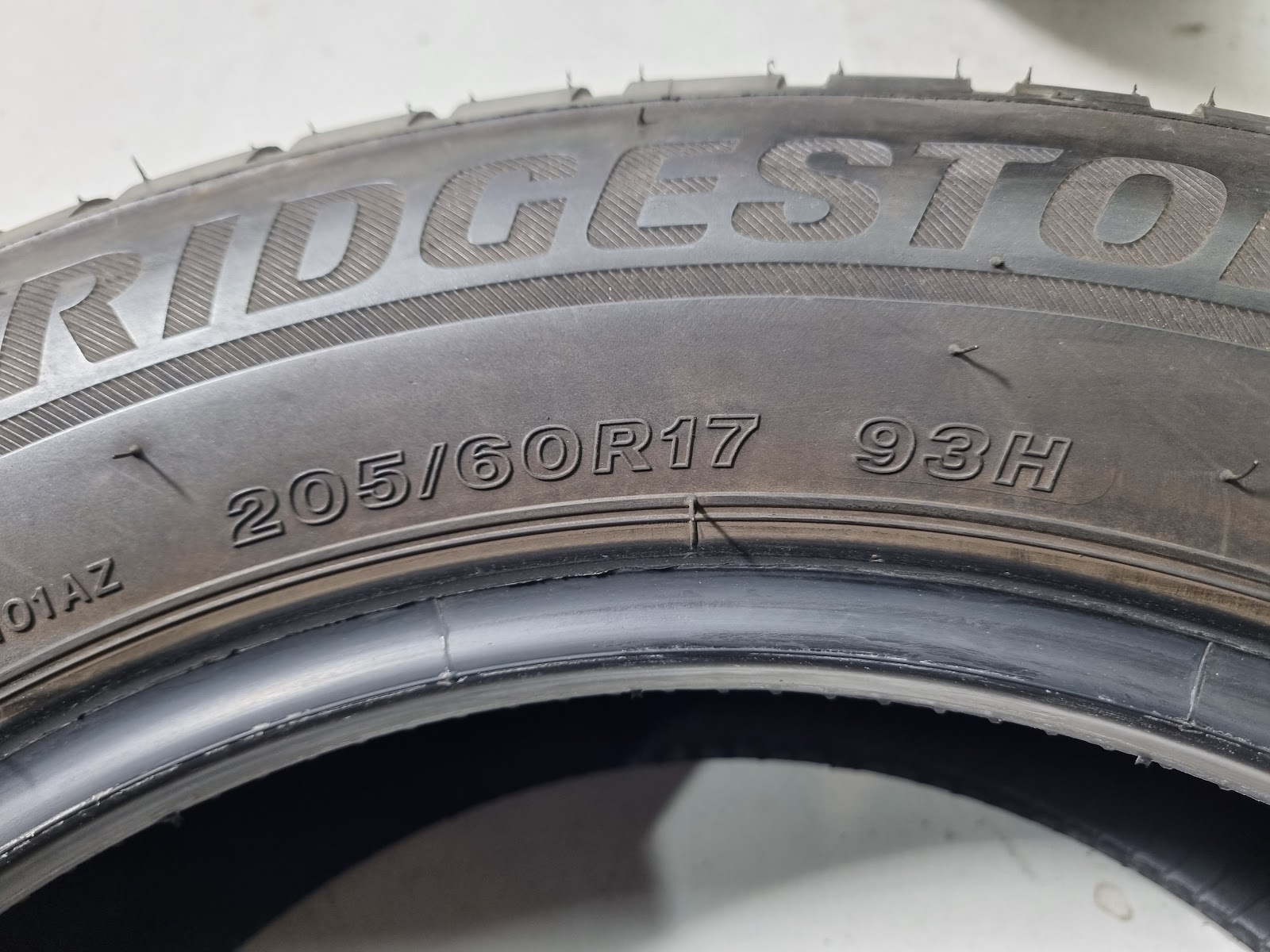 Bridgestone 205/60 R17 - Image 7