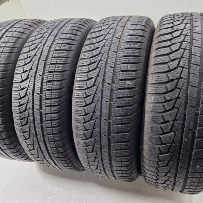 Hankook 215/60 R17