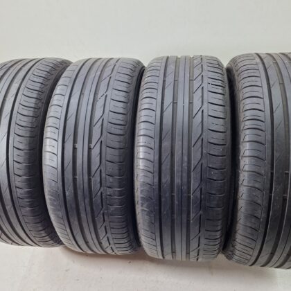 Bridgestone 225/50 R18