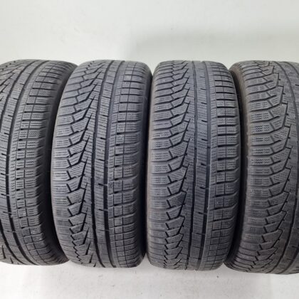 Hankook 215/55 R17
