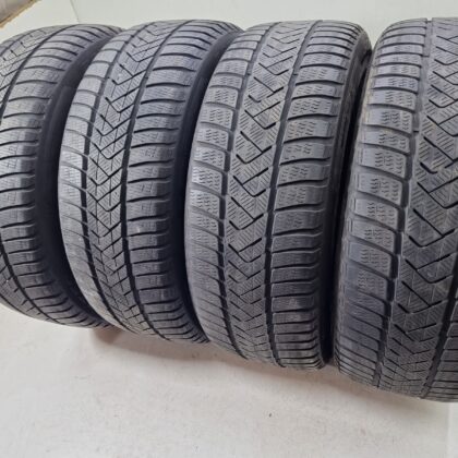 Pirelli 225/55 R18