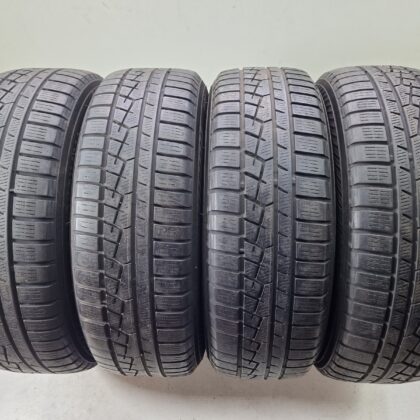 Yokohama 215/60 R17