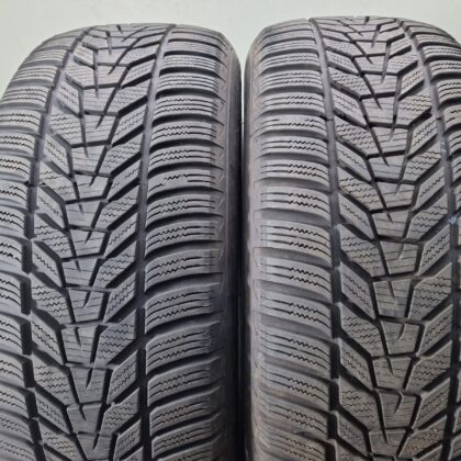 Hankook 235/55 R17